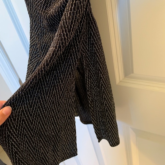 Perfect New Years or clubbing dress - Picture 4 of 8